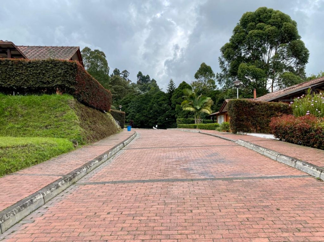 VENDO CASA VALLES DE LA ALHAMBRA - MANIZALES