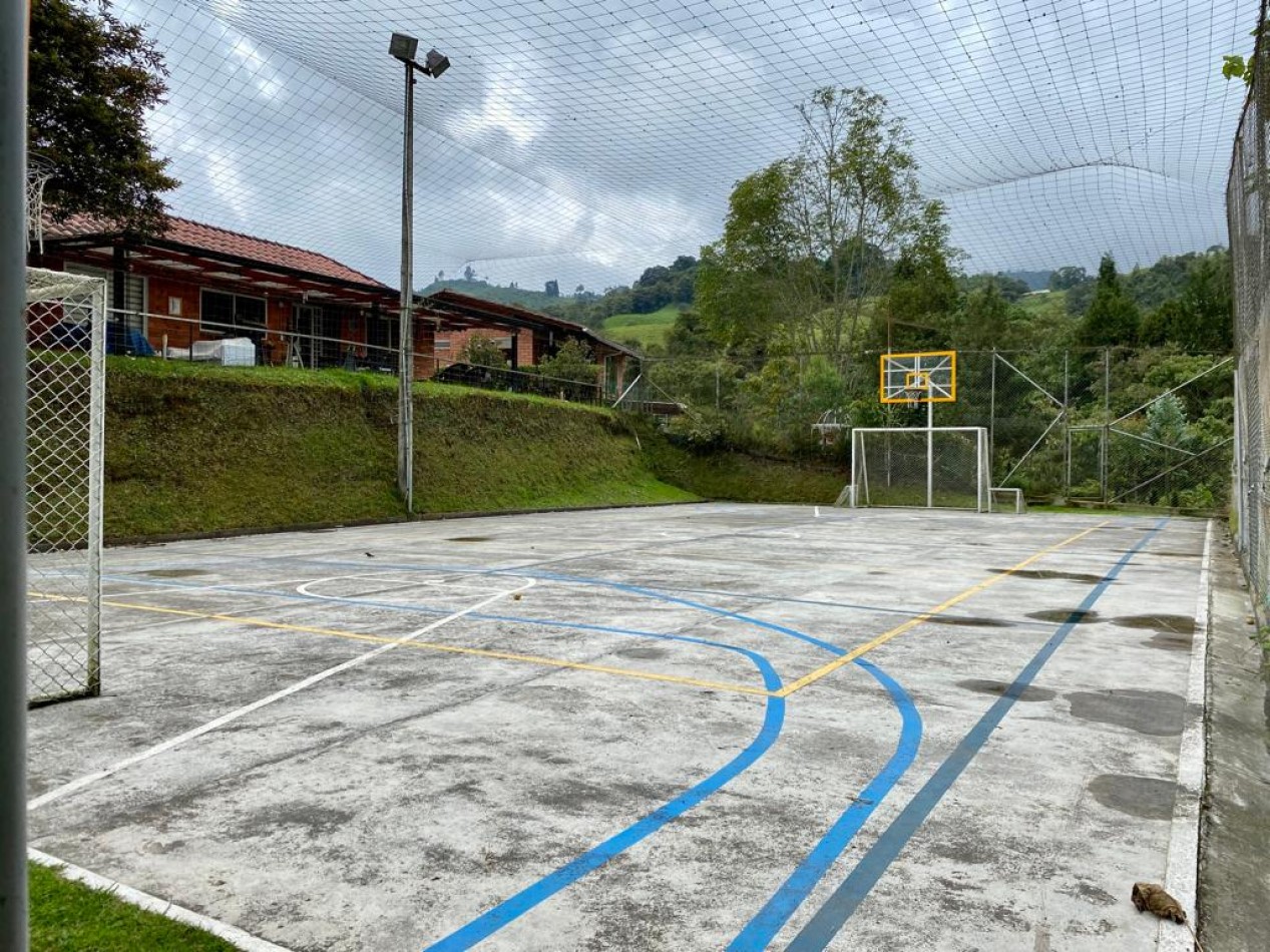 VENDO CASA VALLES DE LA ALHAMBRA - MANIZALES