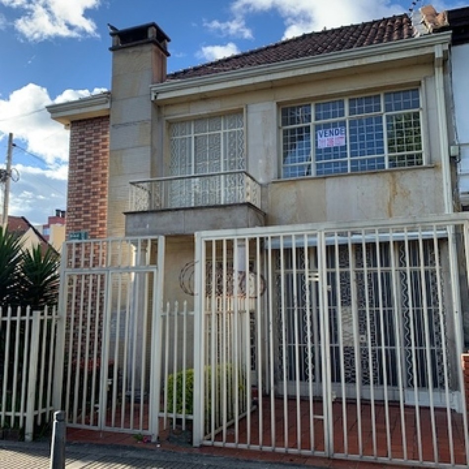 VENDO CASA ESQUINERA TEUSAQUILLO 320 M