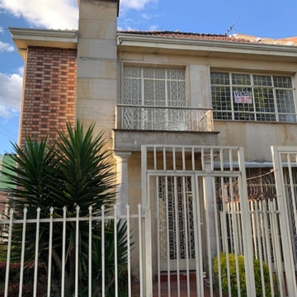 VENDO CASA ESQUINERA TEUSAQUILLO 320 M