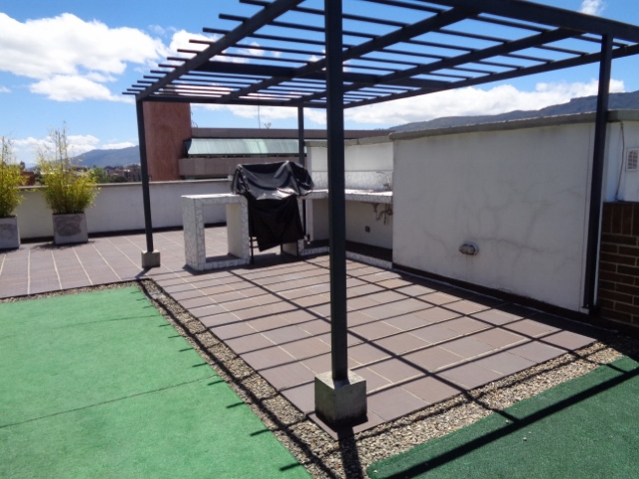 VENDO APARTAESTUDIO CHICO NAVARRA 46 M +BALCON