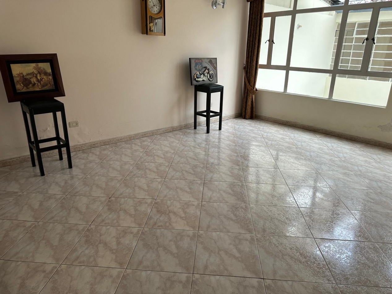 CASA EN VENTA GALERIAS 