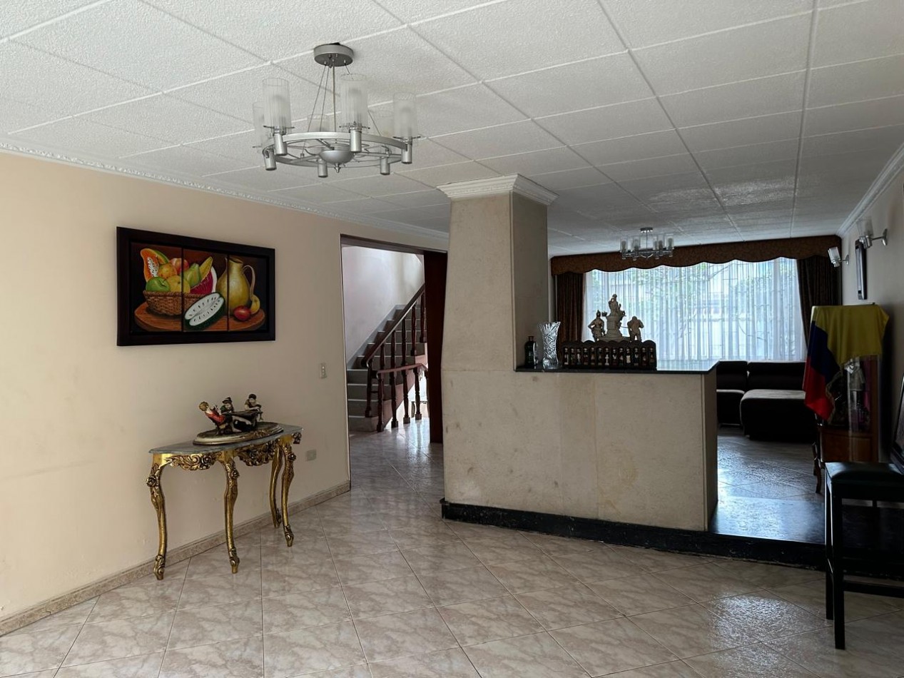CASA EN VENTA GALERIAS 