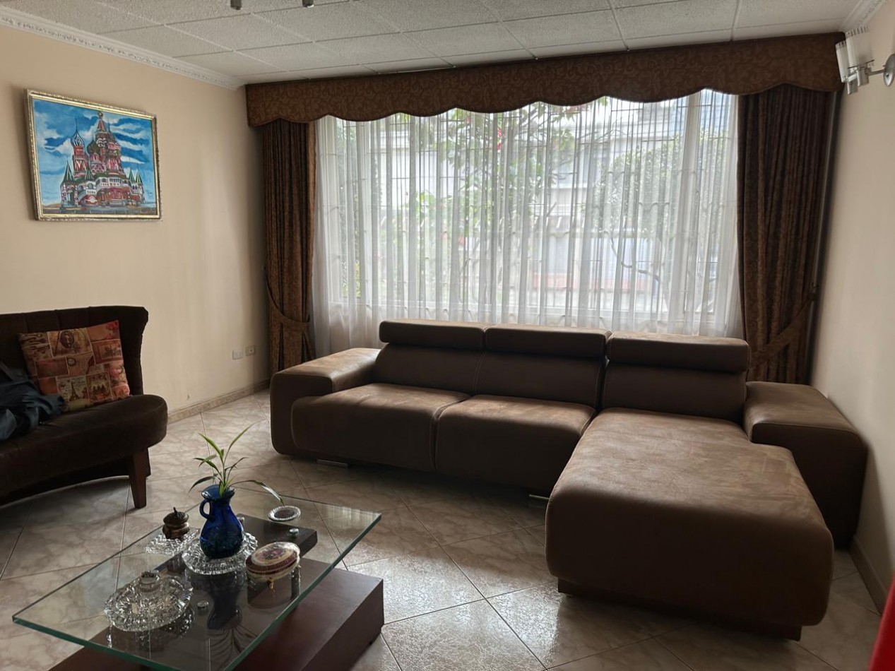 CASA EN VENTA GALERIAS 