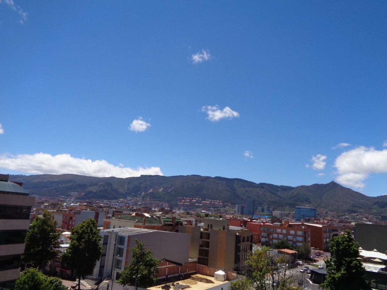 APARTAESTUDIO VENTA CHICO NAVARRA - BALCON