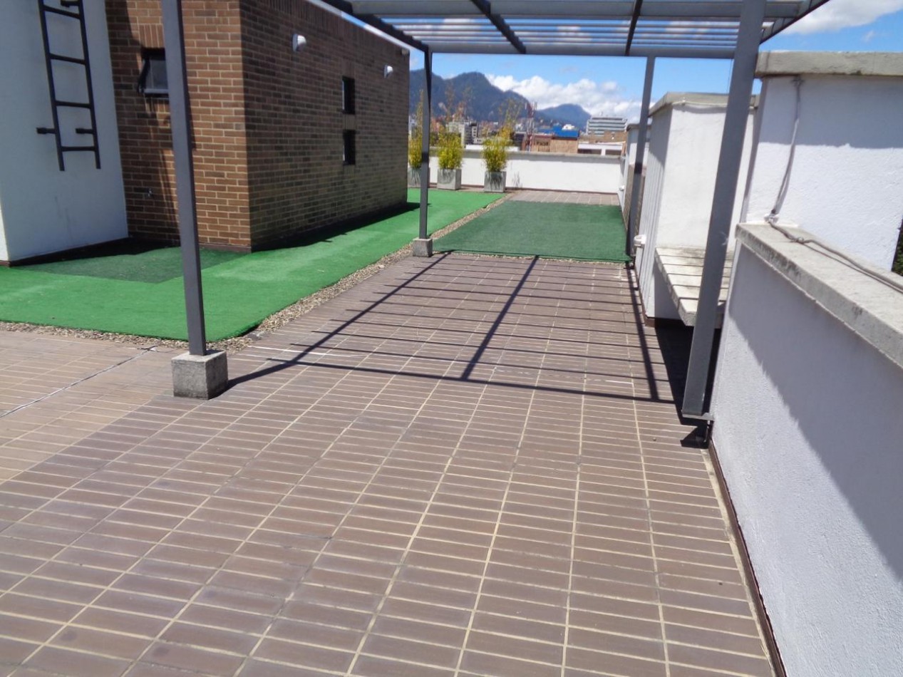 APARTAESTUDIO VENTA CHICO NAVARRA - BALCON