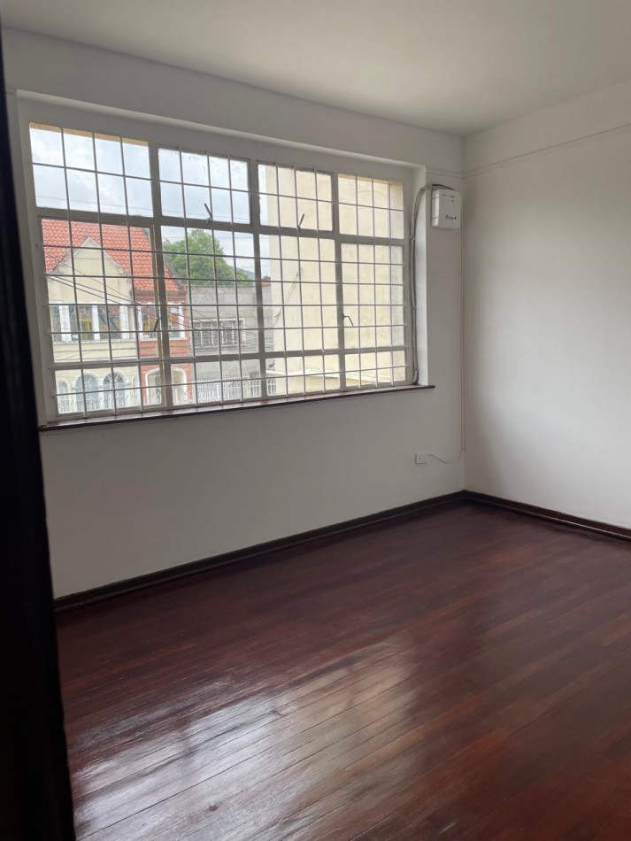 VENDO / ARRIENDO CASA ESQUINERA TEUSAQUILLO 320 M